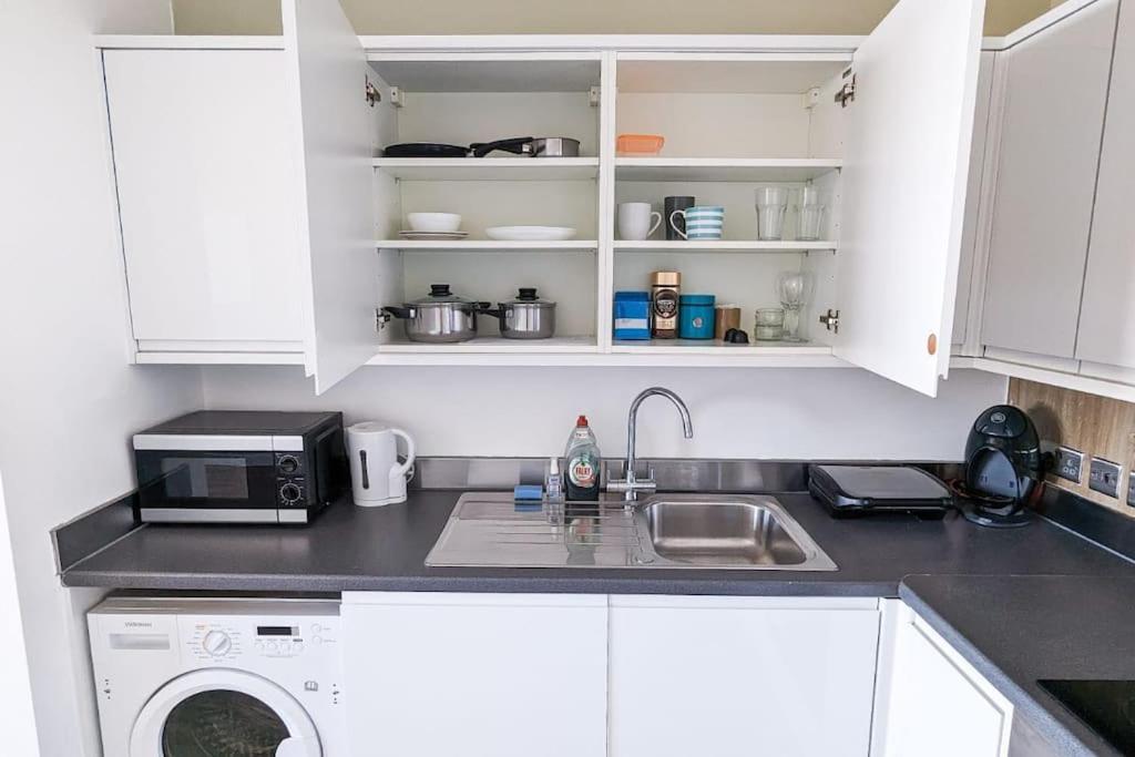 1 Bedroom City Centre Apartment Бирмингем Экстерьер фото
